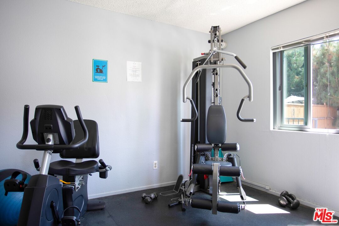 1222 N Olive Dr Unit: 101