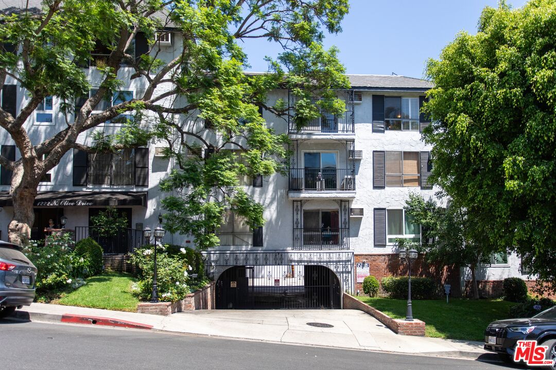 1222 N Olive Dr Unit: 101