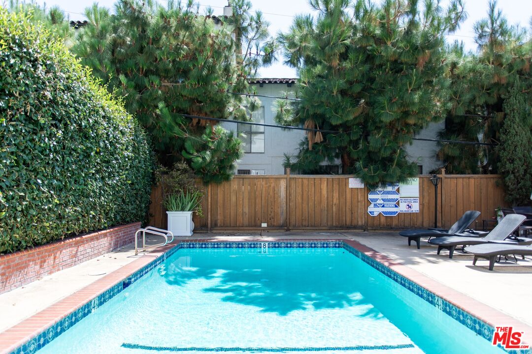 1222 N Olive Dr Unit: 101