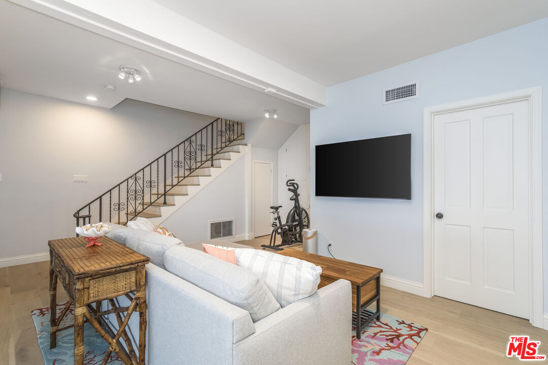 31658 Broad Beach Rd
