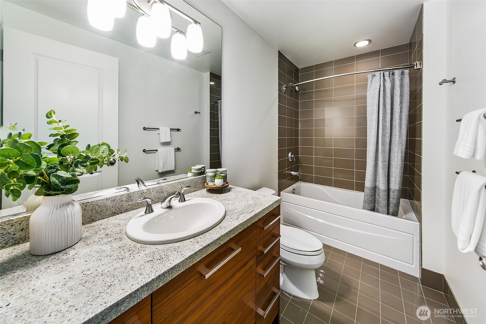1920 4th Avenue Unit: 1702