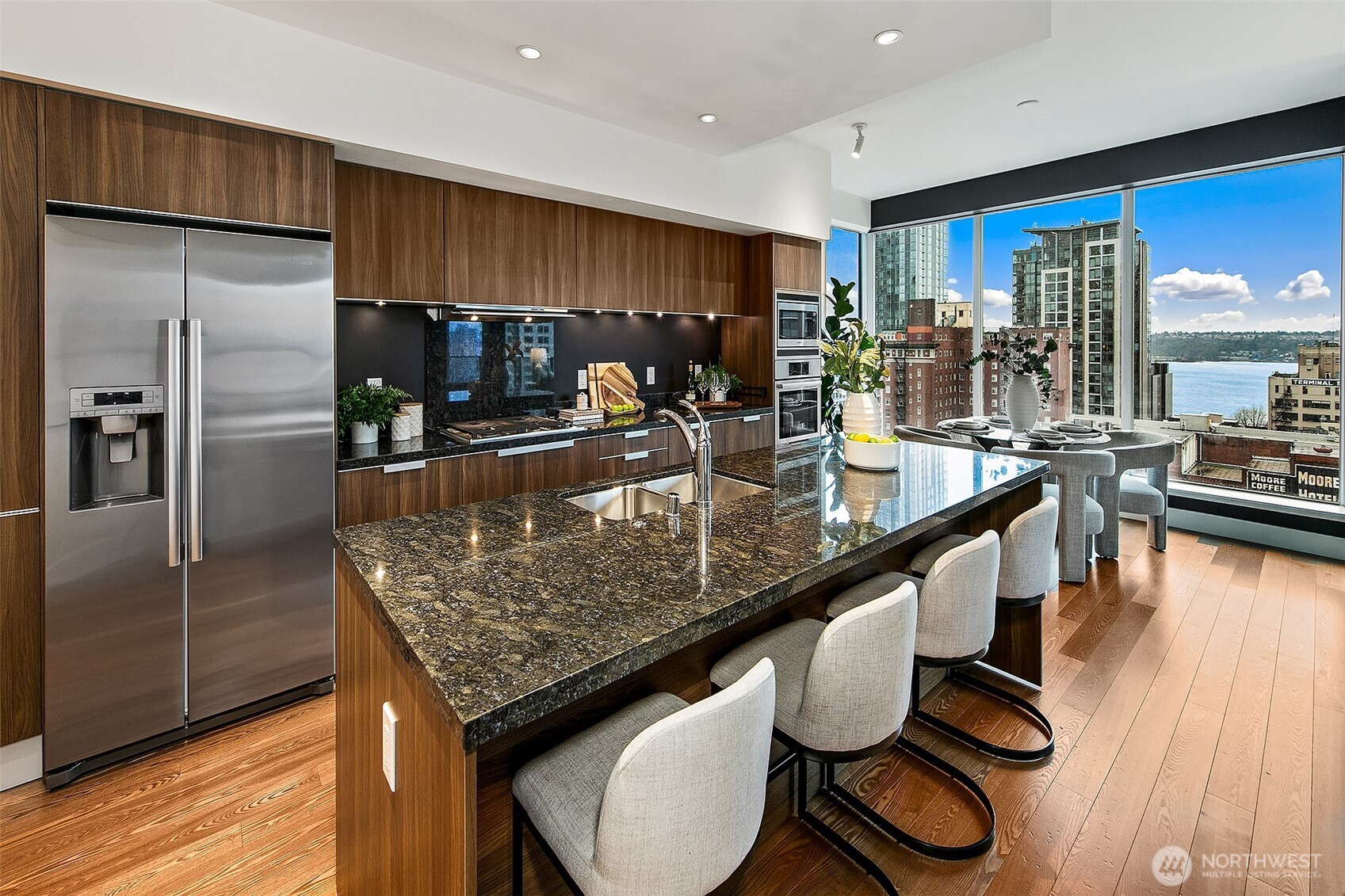 1920 4th Avenue Unit: 1702