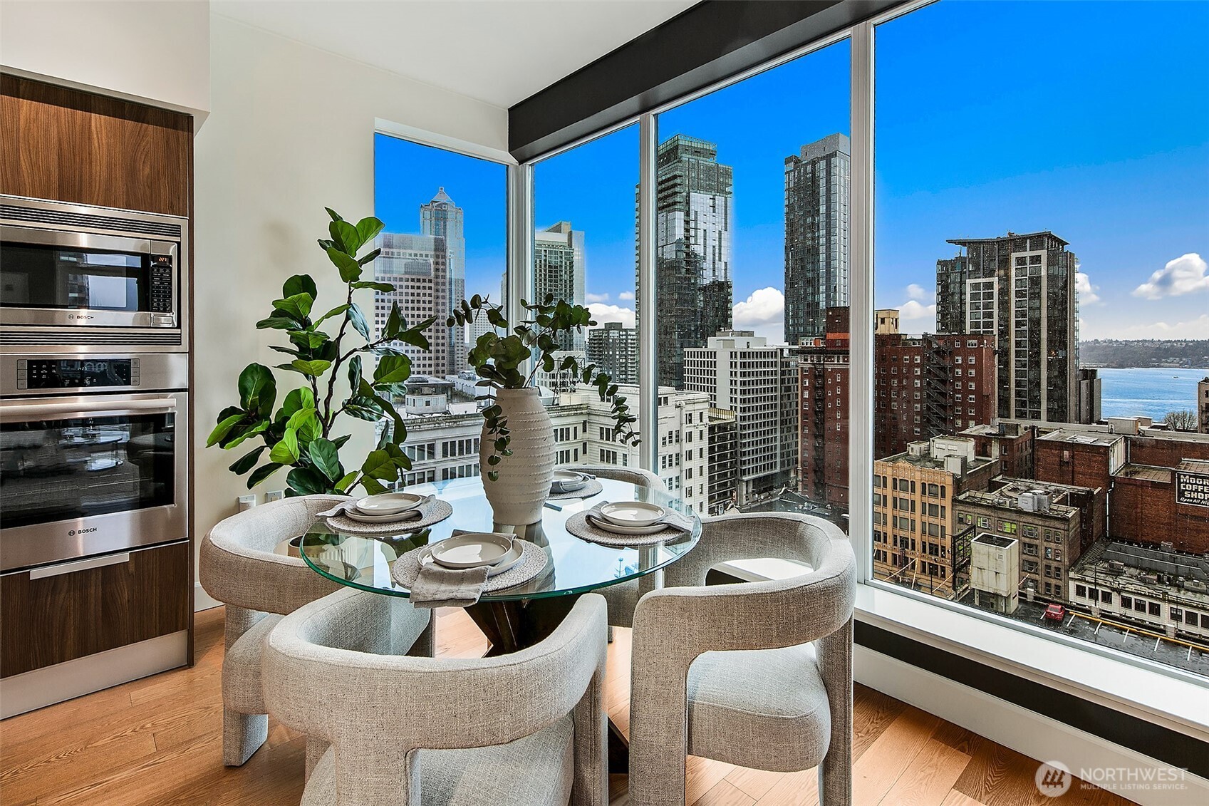 1920 4th Avenue Unit: 1702