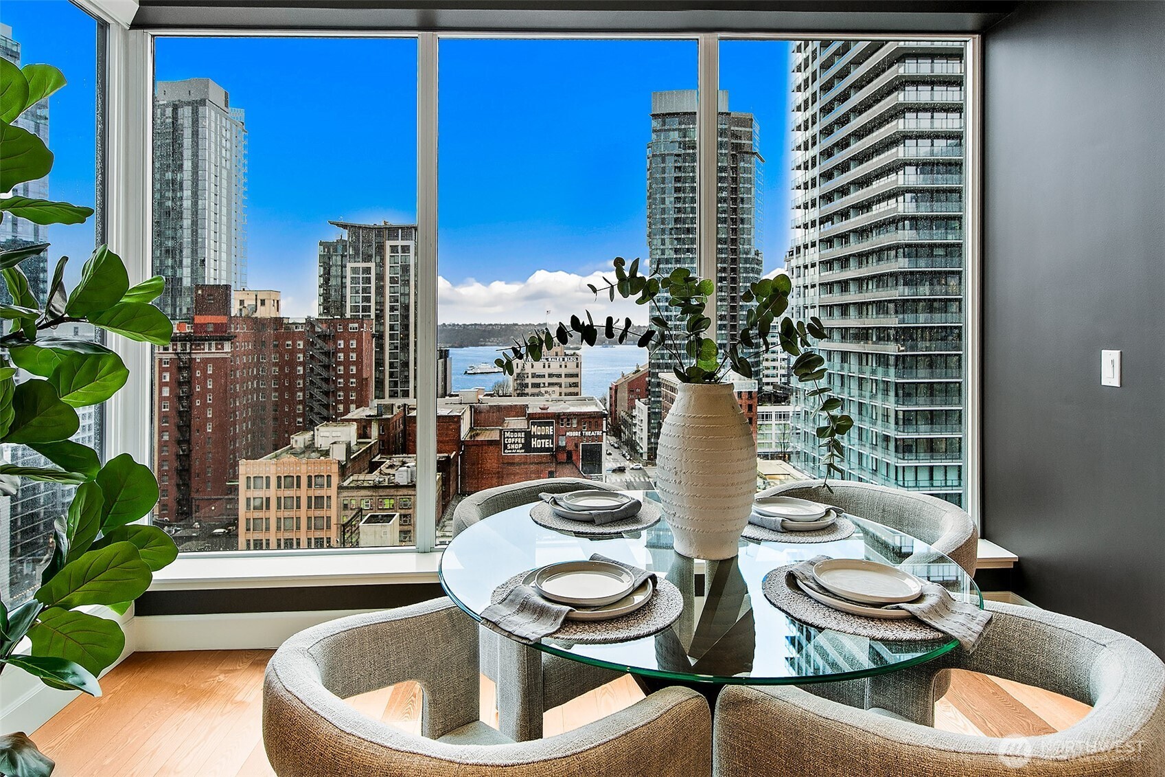 1920 4th Avenue Unit: 1702