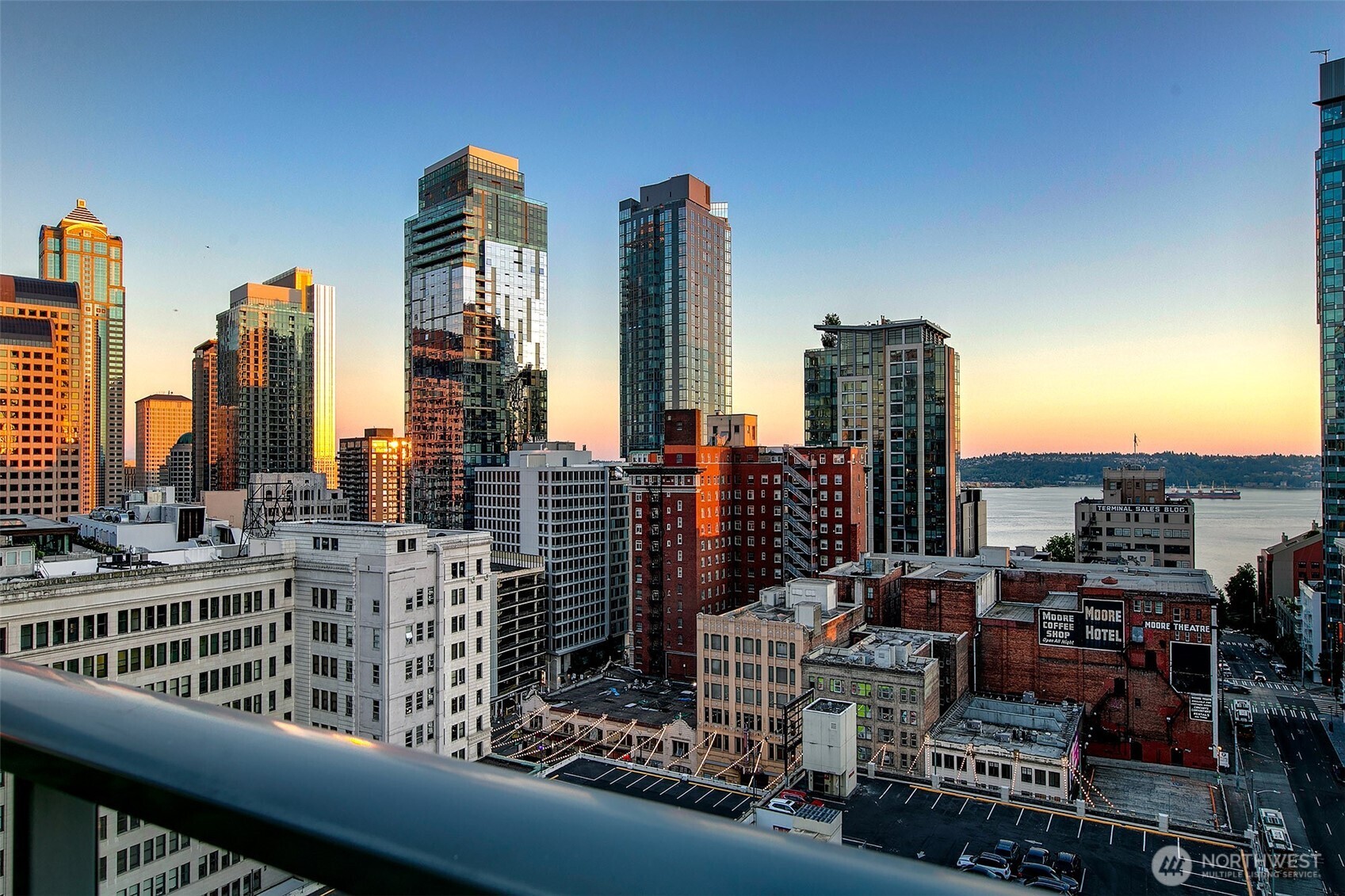 1920 4th Avenue Unit: 1702