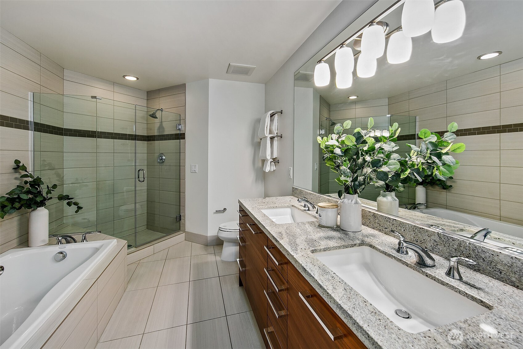 1920 4th Avenue Unit: 1702