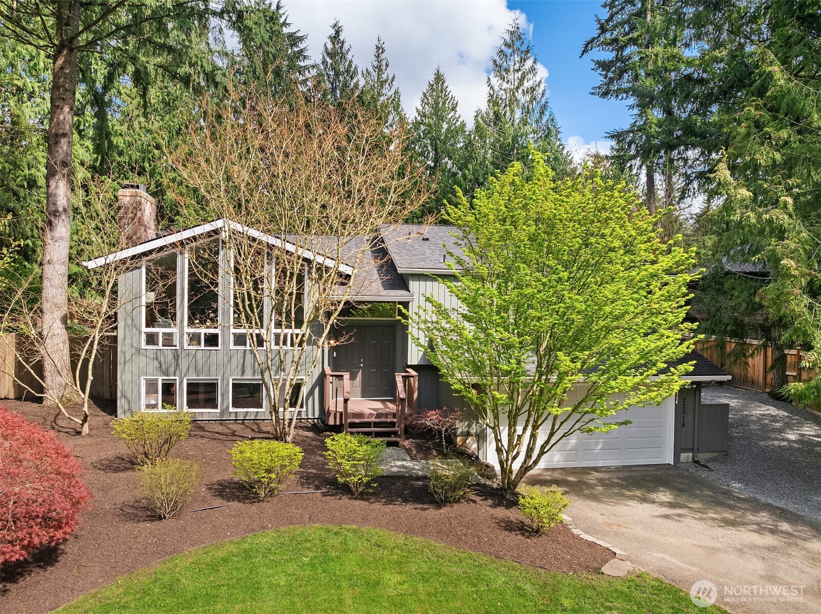 22018 SE 35th Street