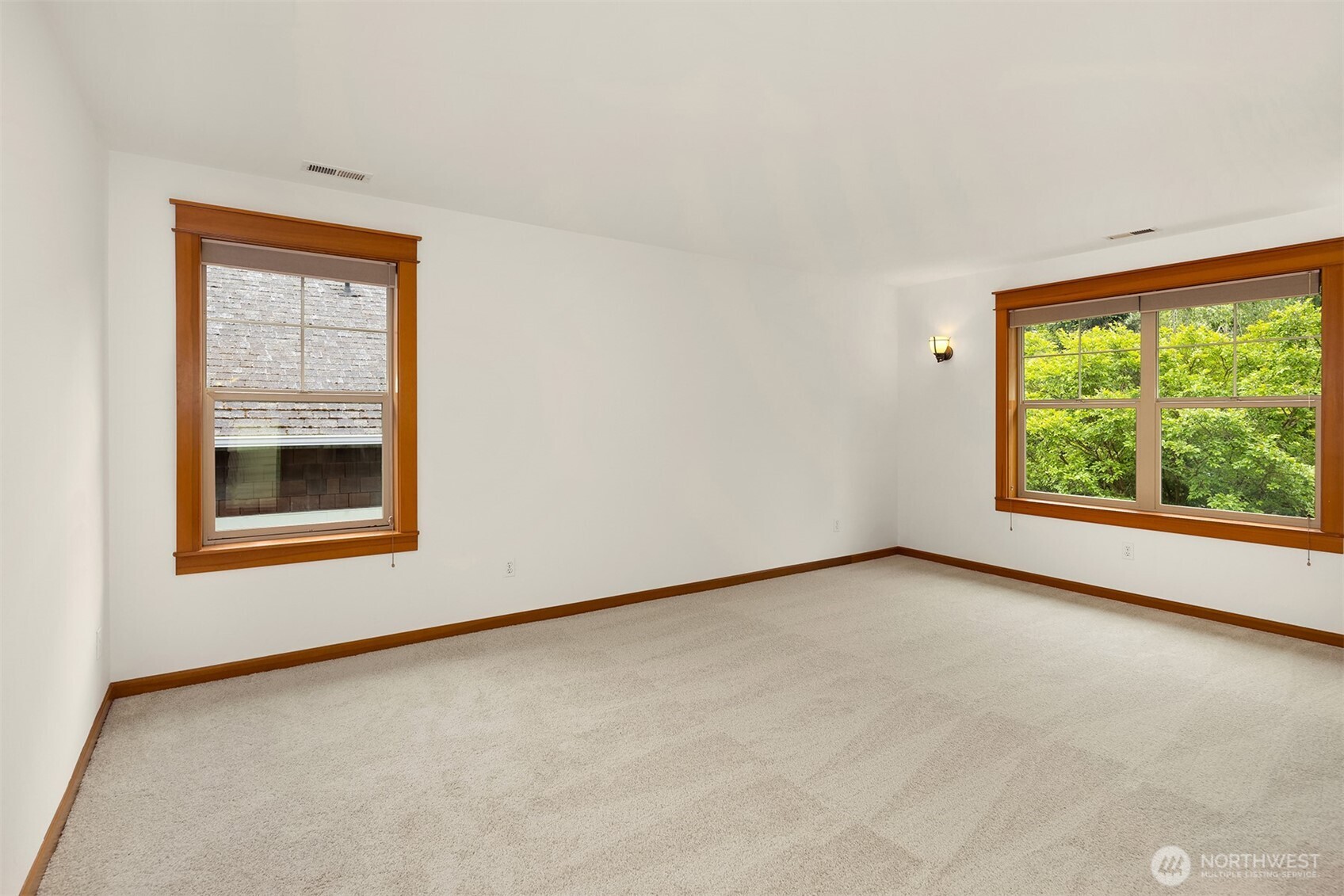 1905 NE 125th Street