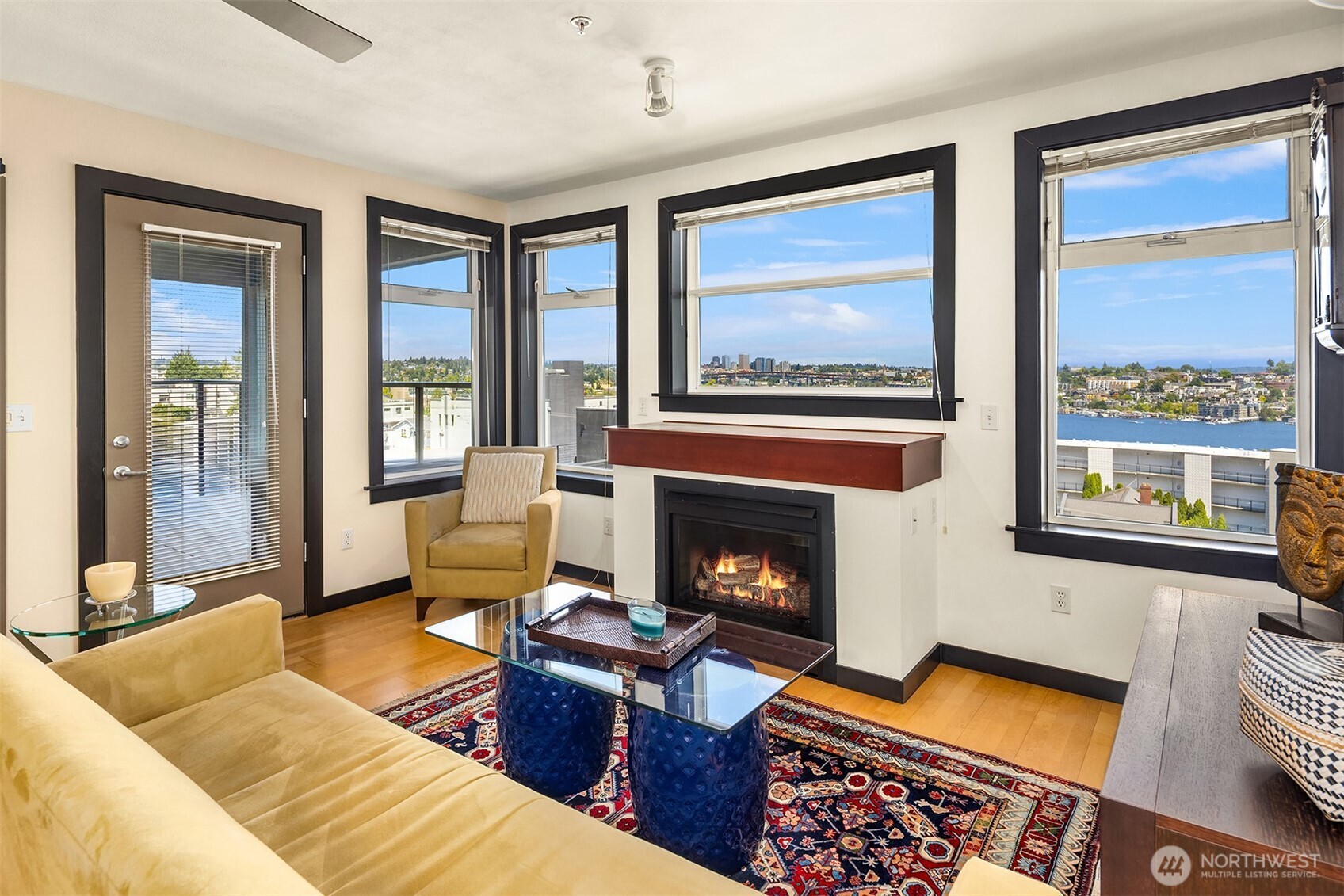 655 Crockett Street Unit: B301
