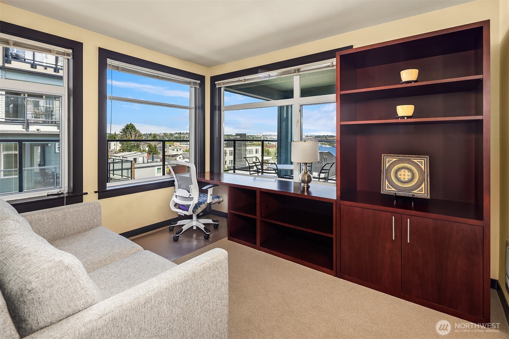 655 Crockett Street Unit: B301
