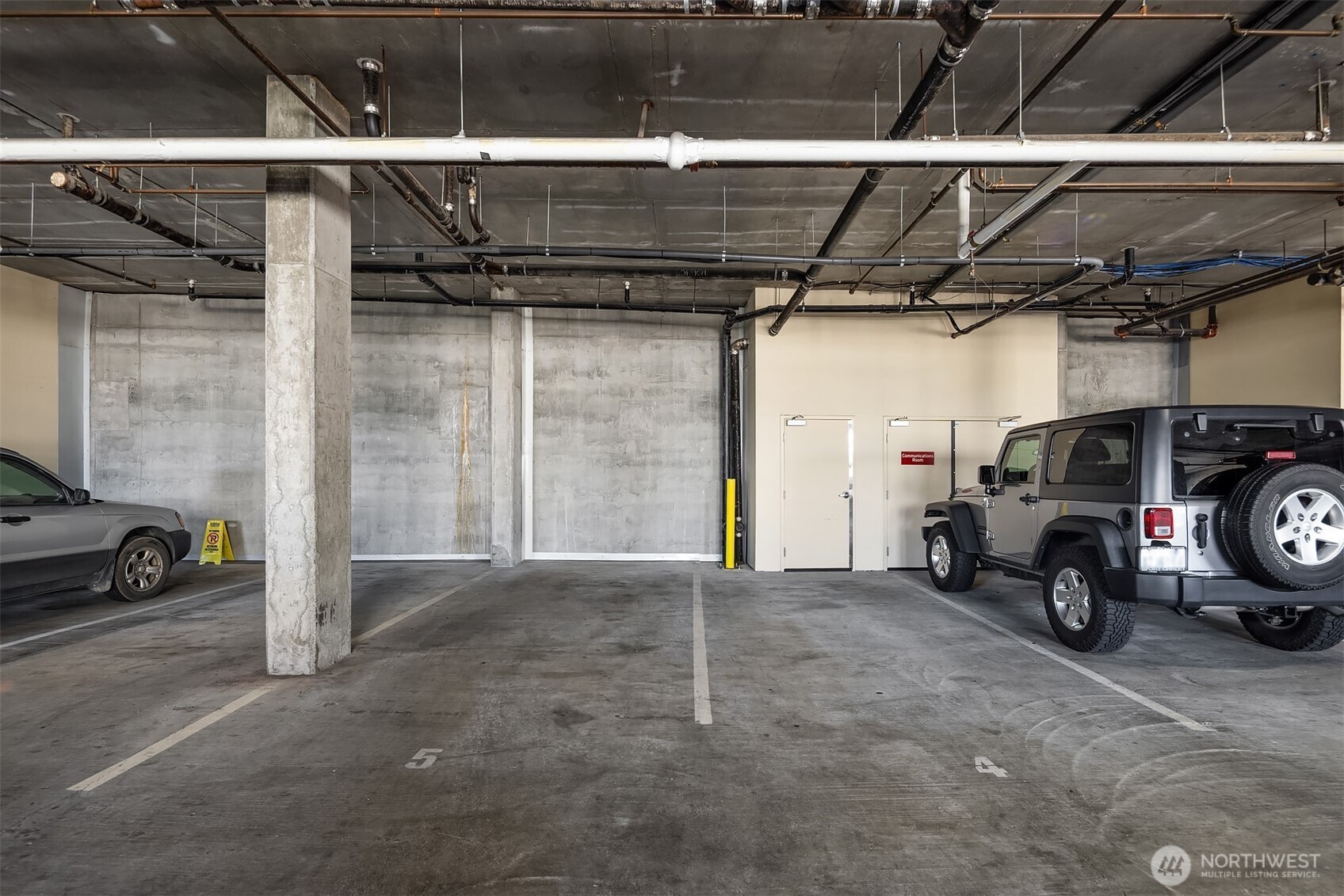 655 Crockett Street Unit: B301
