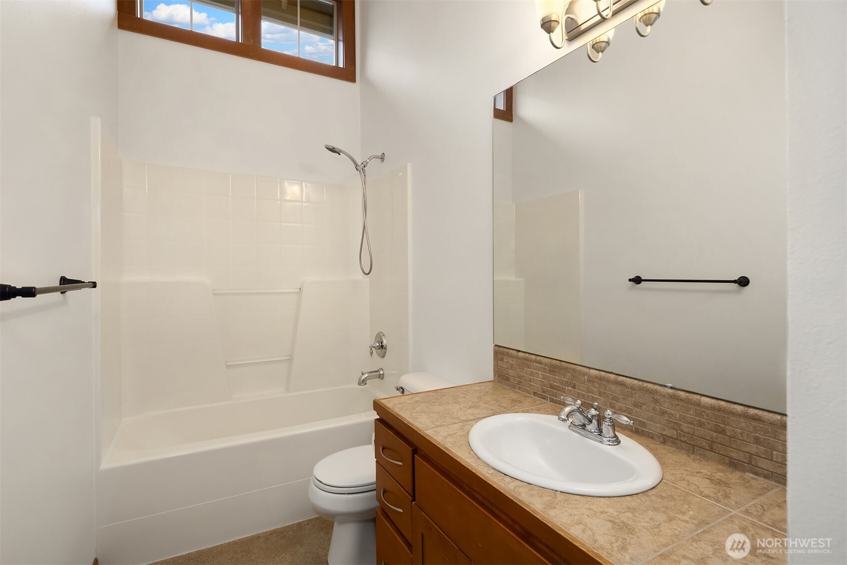 1905 NE 125th Street