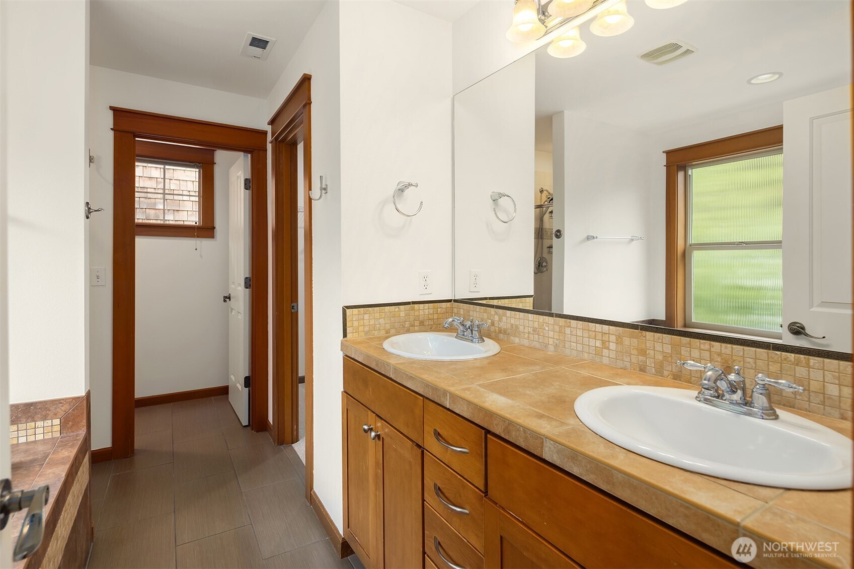 1905 NE 125th Street