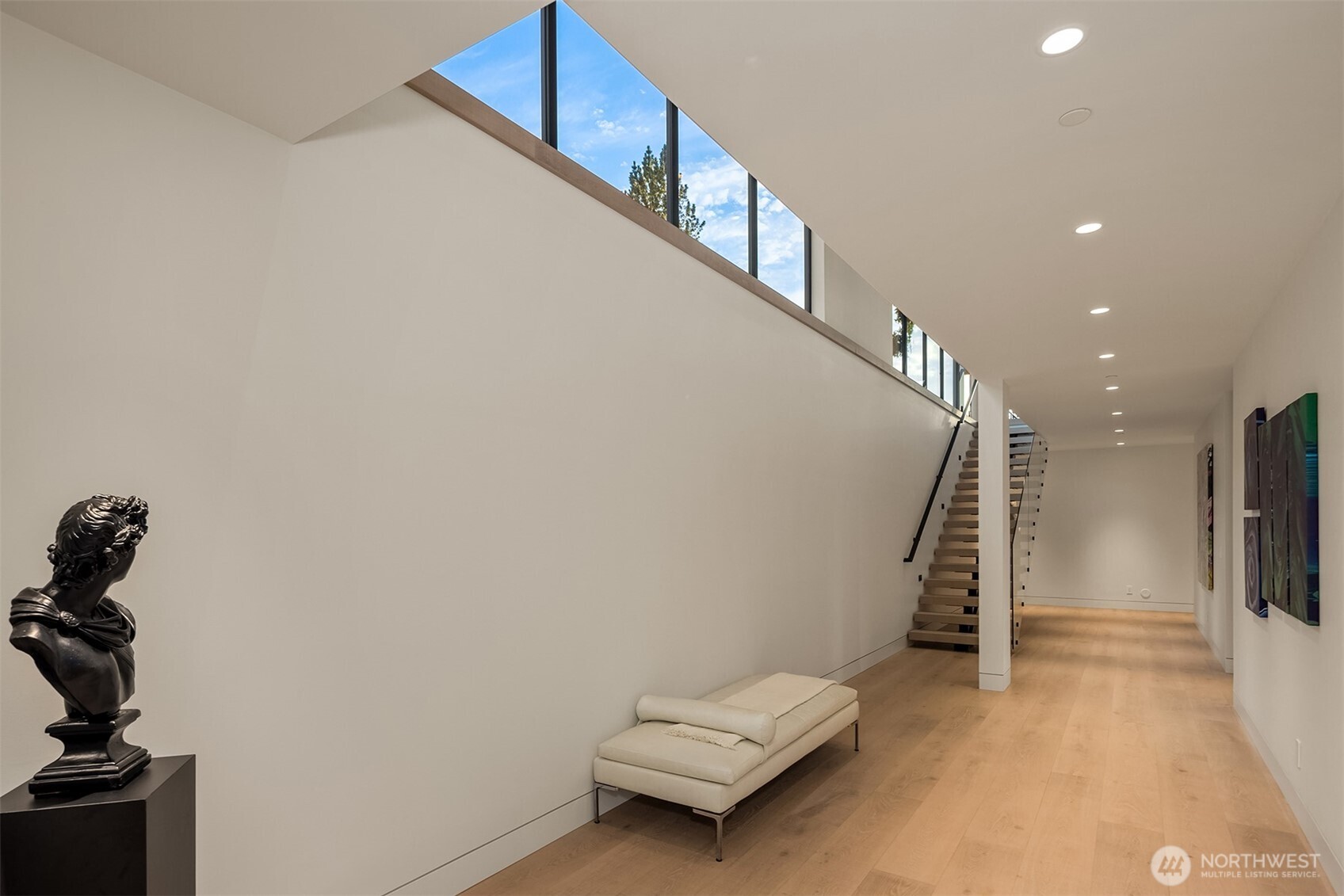 8528 NE 13th Street