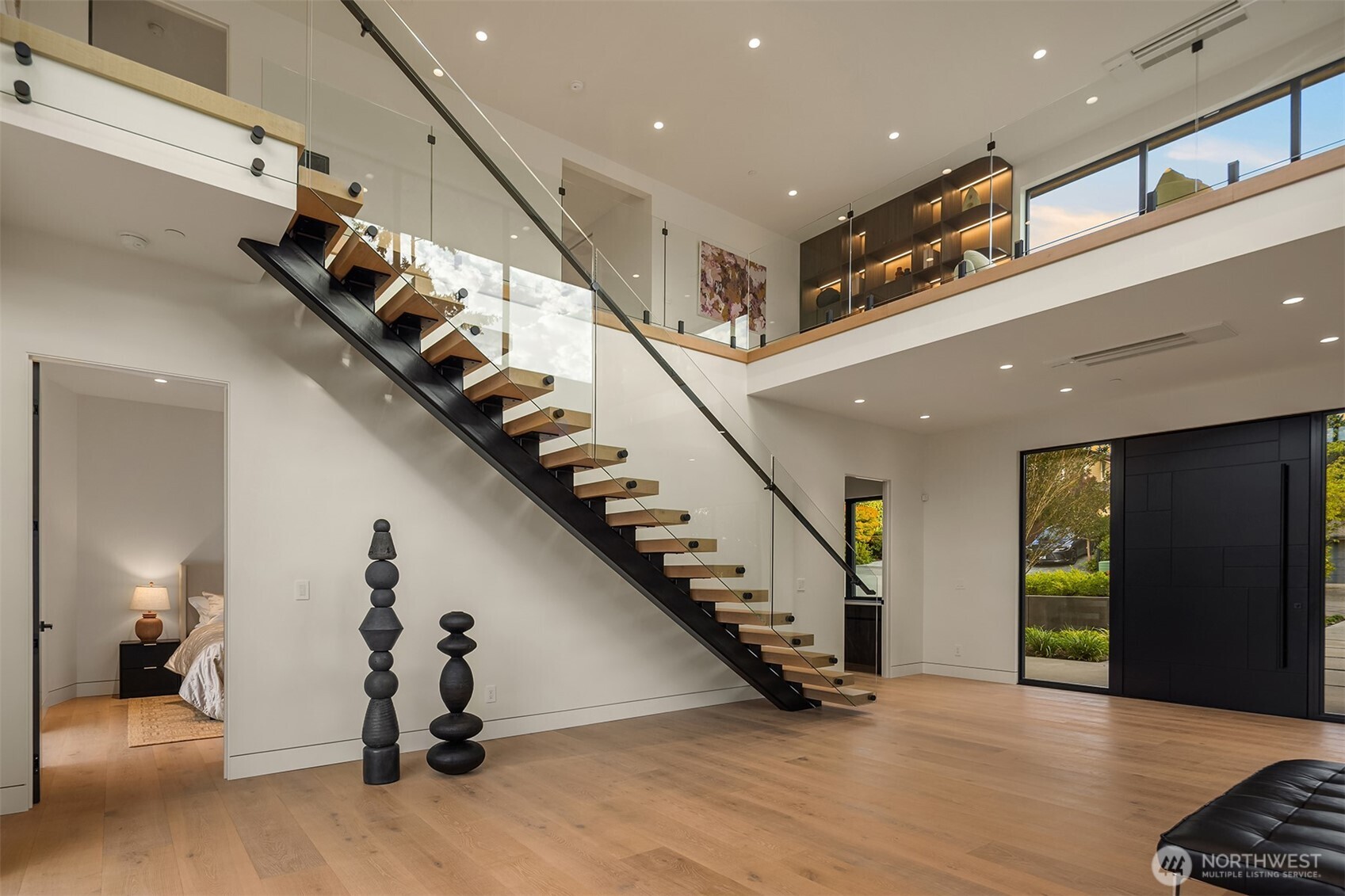 8528 NE 13th Street