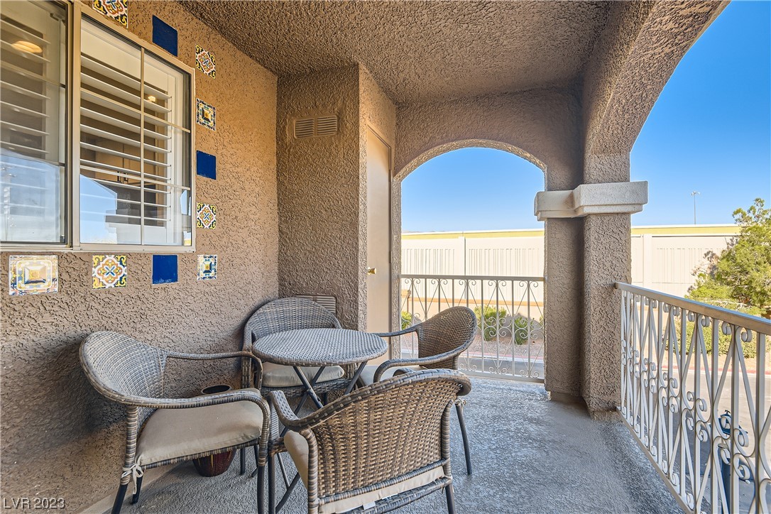 7250 Diamond Canyon Lane 204