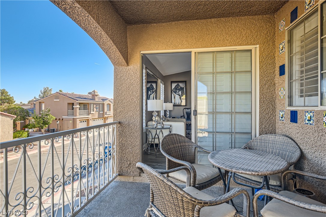 7250 Diamond Canyon Lane 204