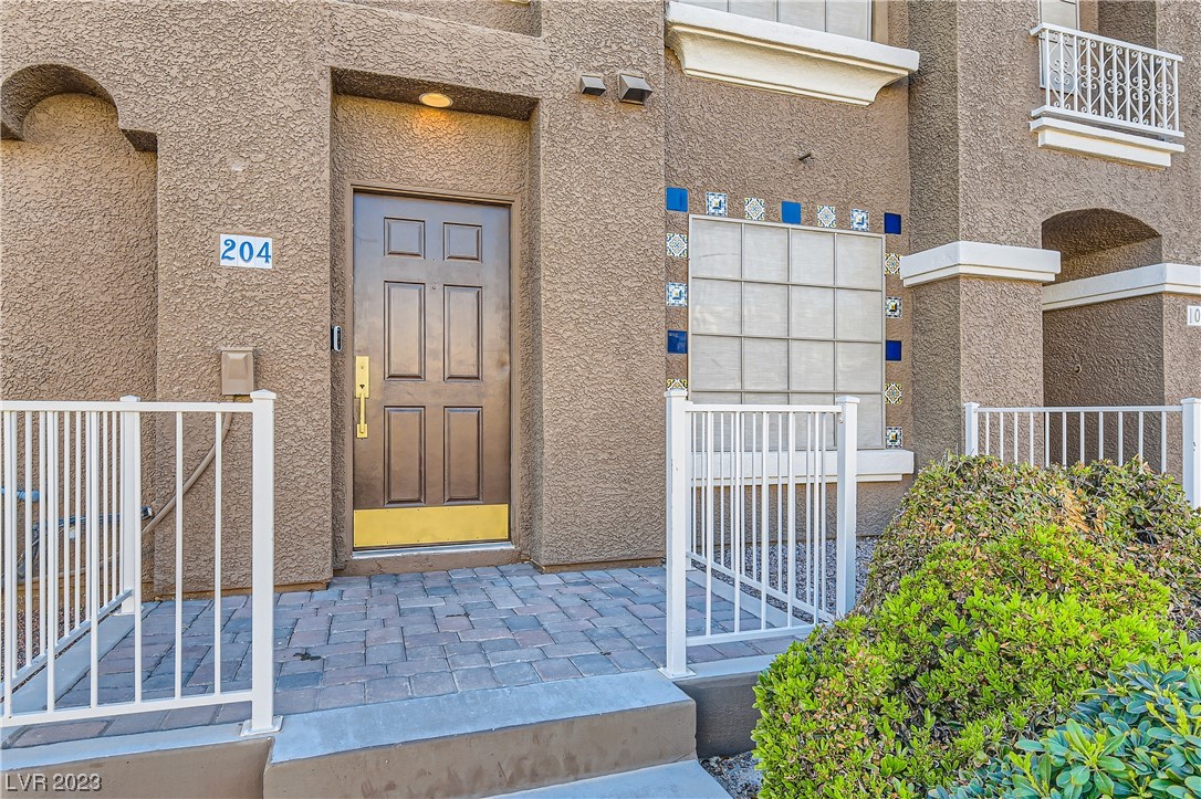 7250 Diamond Canyon Lane 204