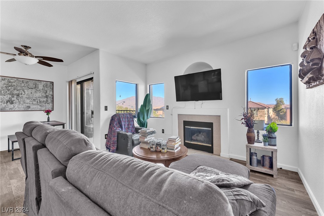 8250 North Grand Canyon Drive 2076