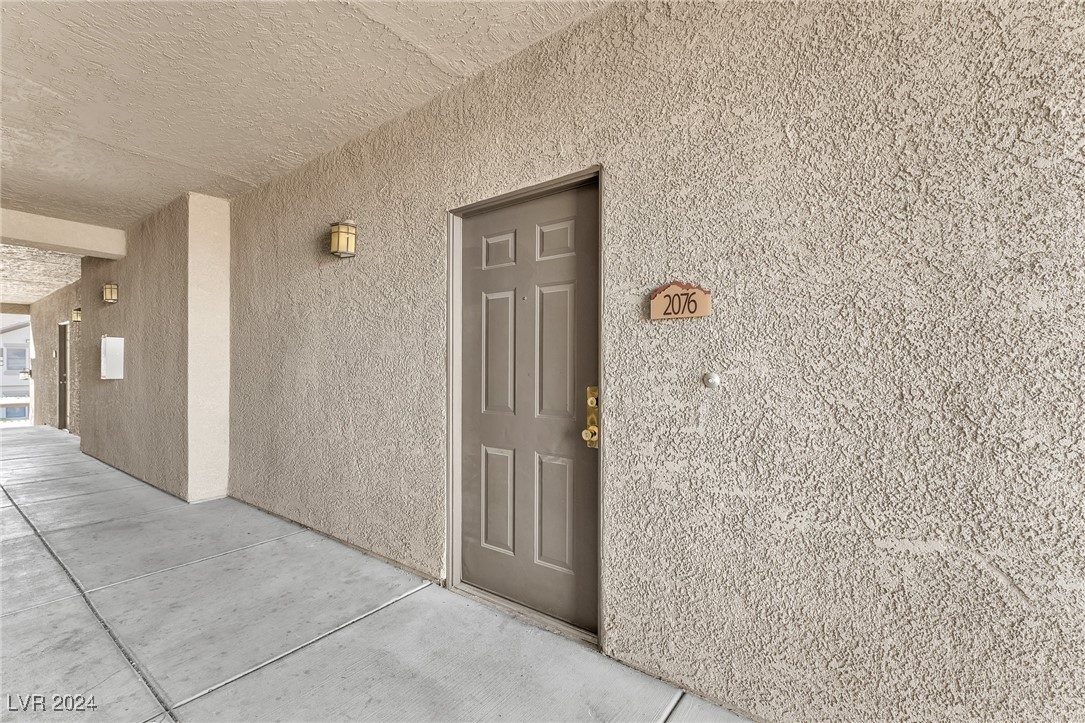 8250 North Grand Canyon Drive 2076