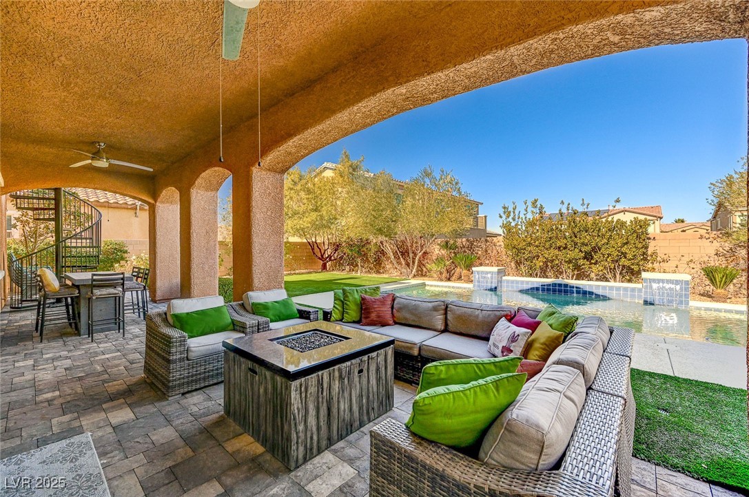 8864 Sherborne Gate Avenue