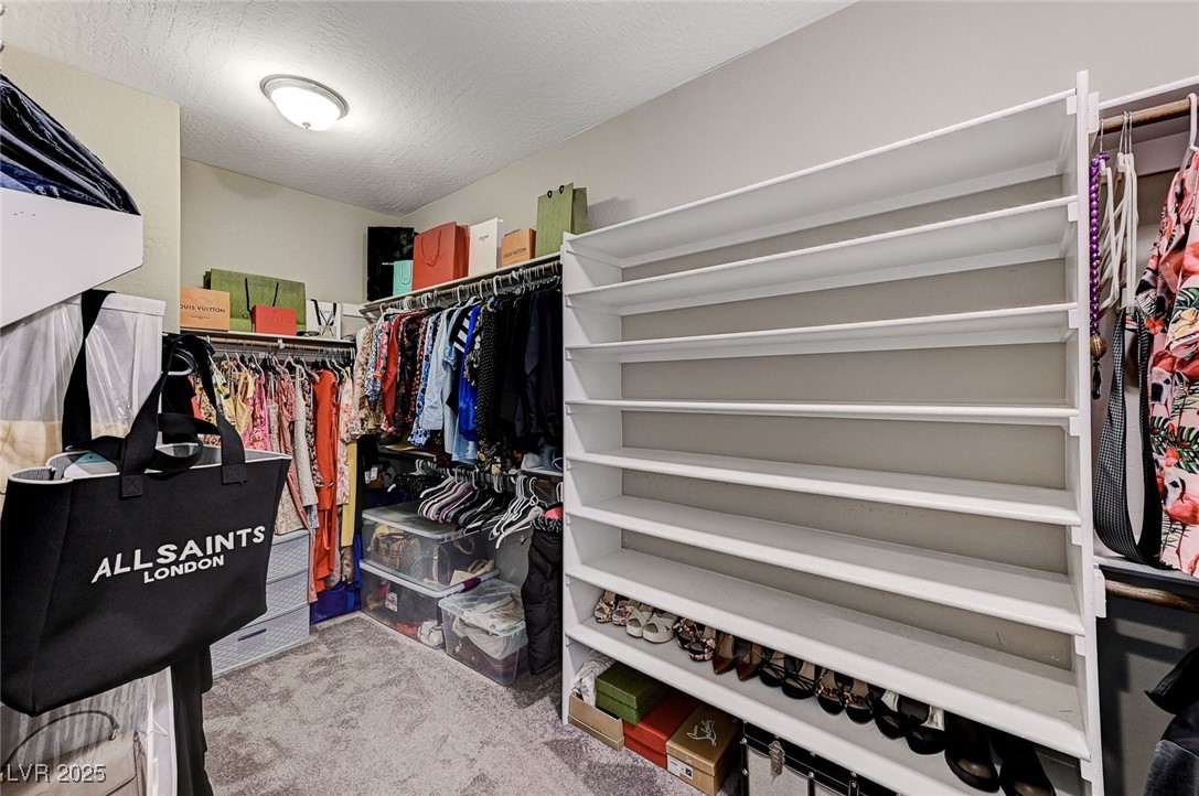 8864 Sherborne Gate Avenue