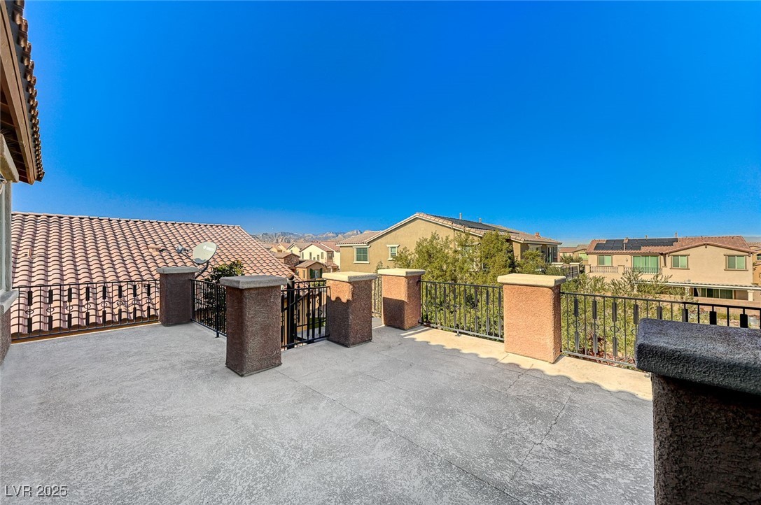 8864 Sherborne Gate Avenue