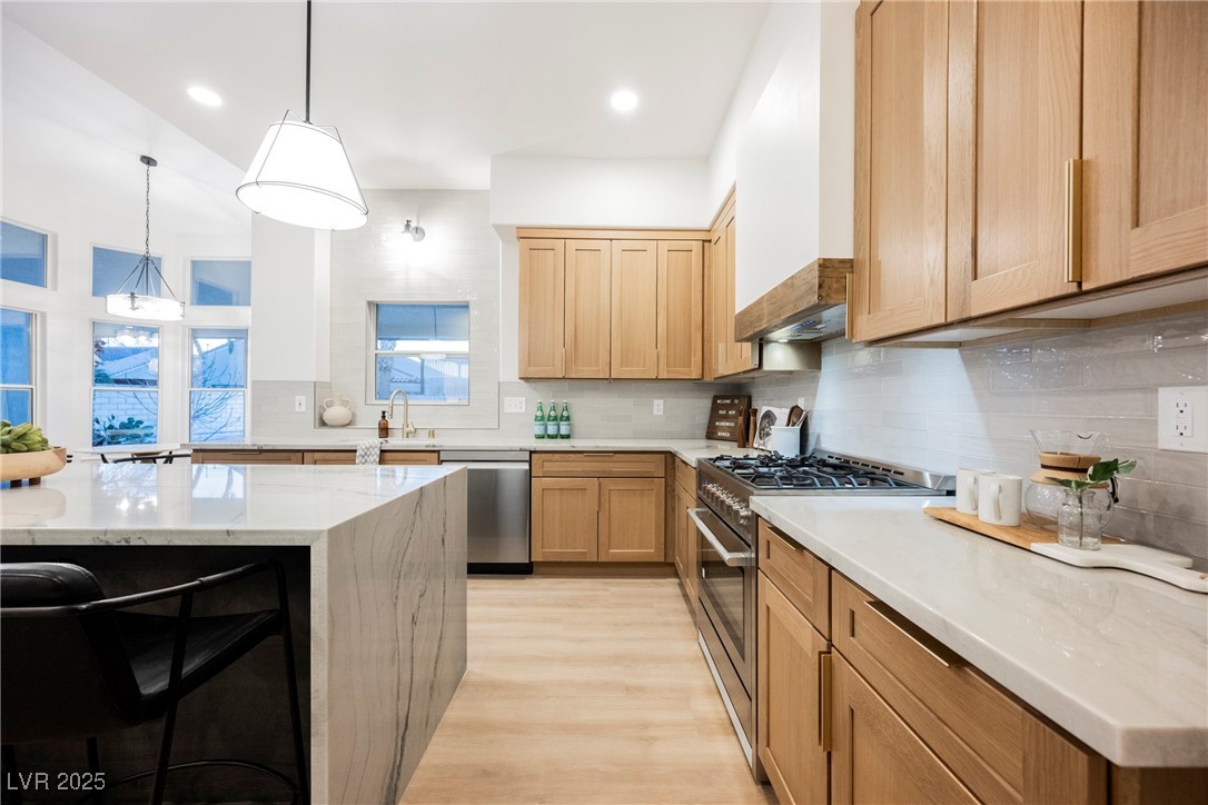 7695 Silver Wells Road