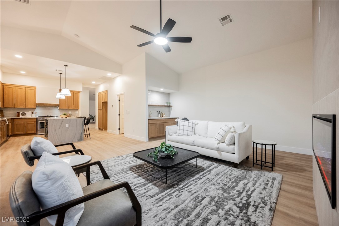 7695 Silver Wells Road