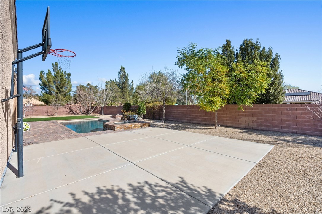 4992 Michael Jay Way