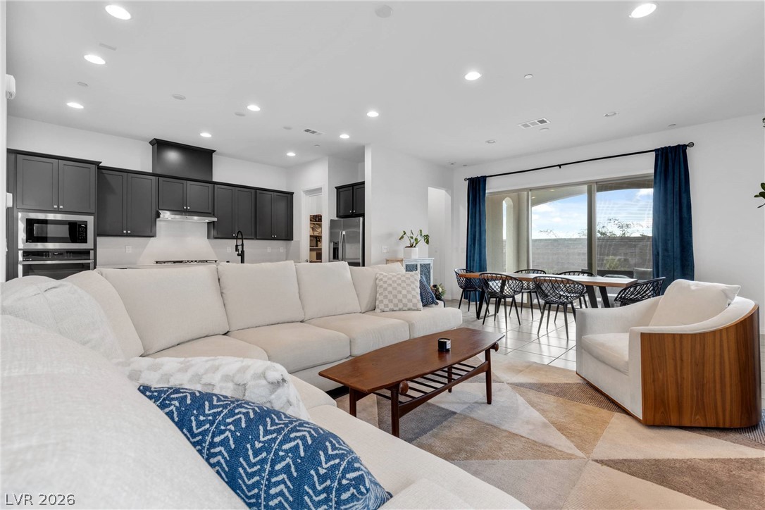 9387 Astronomical Avenue