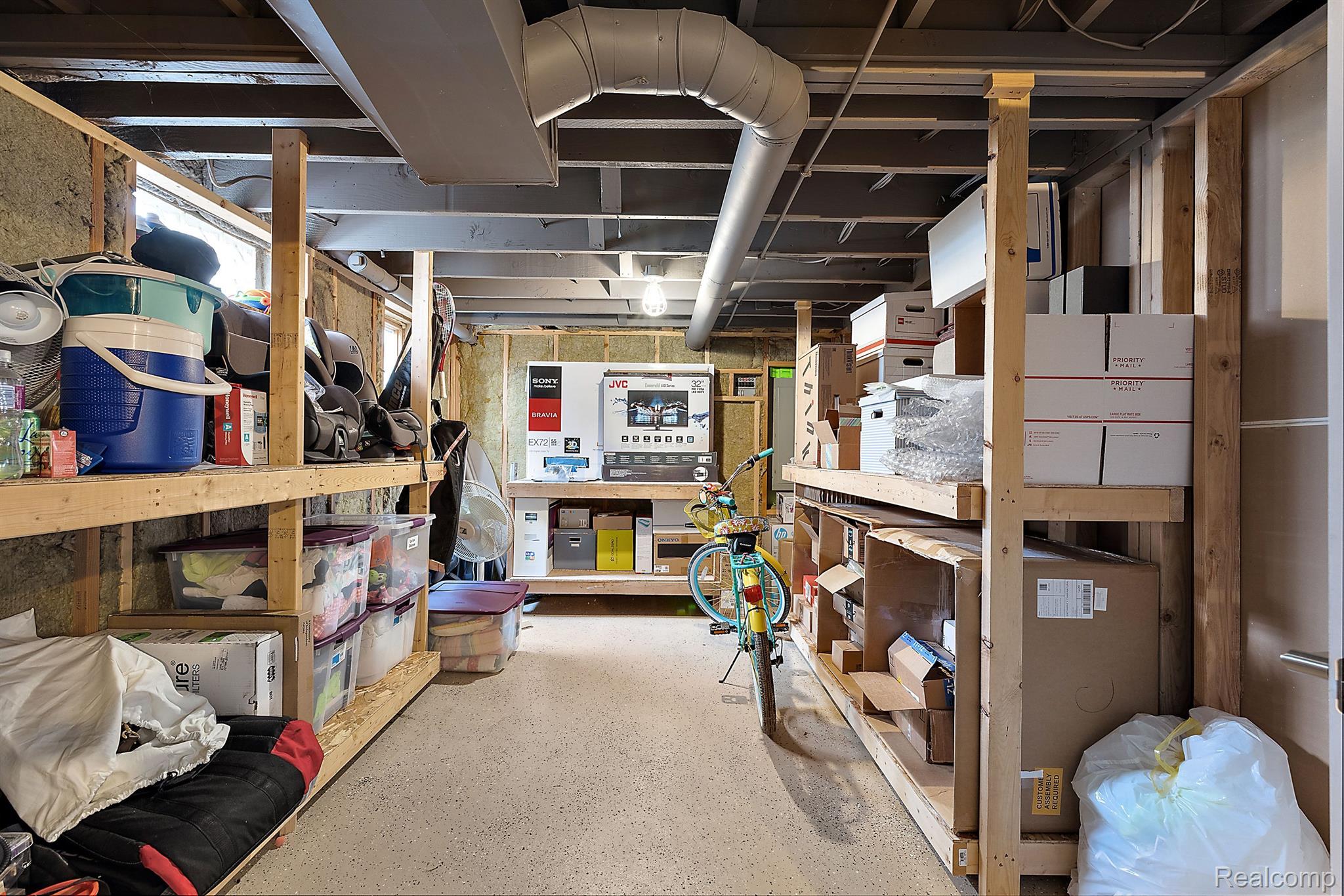 1699 Maryland Boulevard