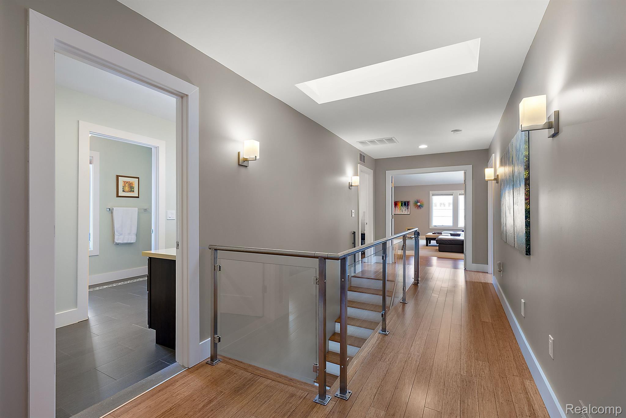 1699 Maryland Boulevard