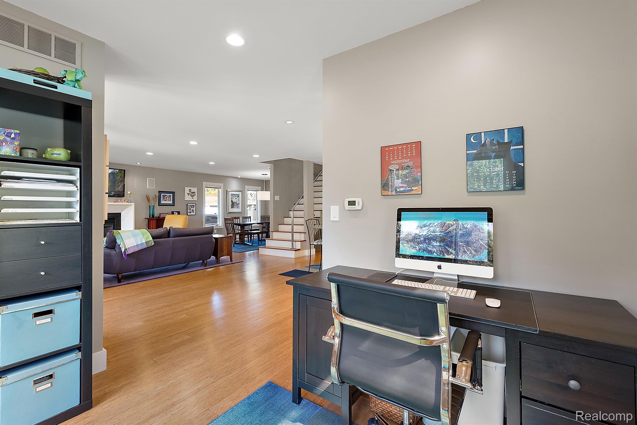 1699 Maryland Boulevard