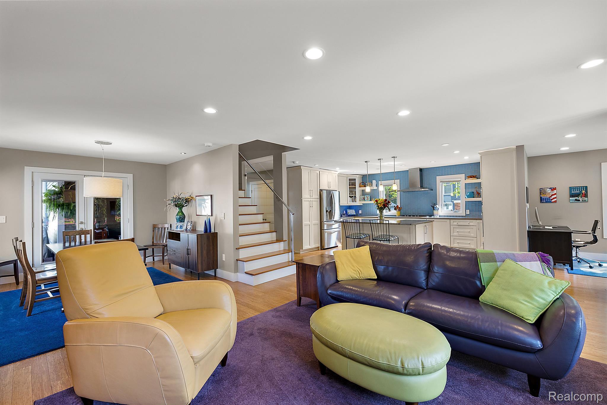 1699 Maryland Boulevard