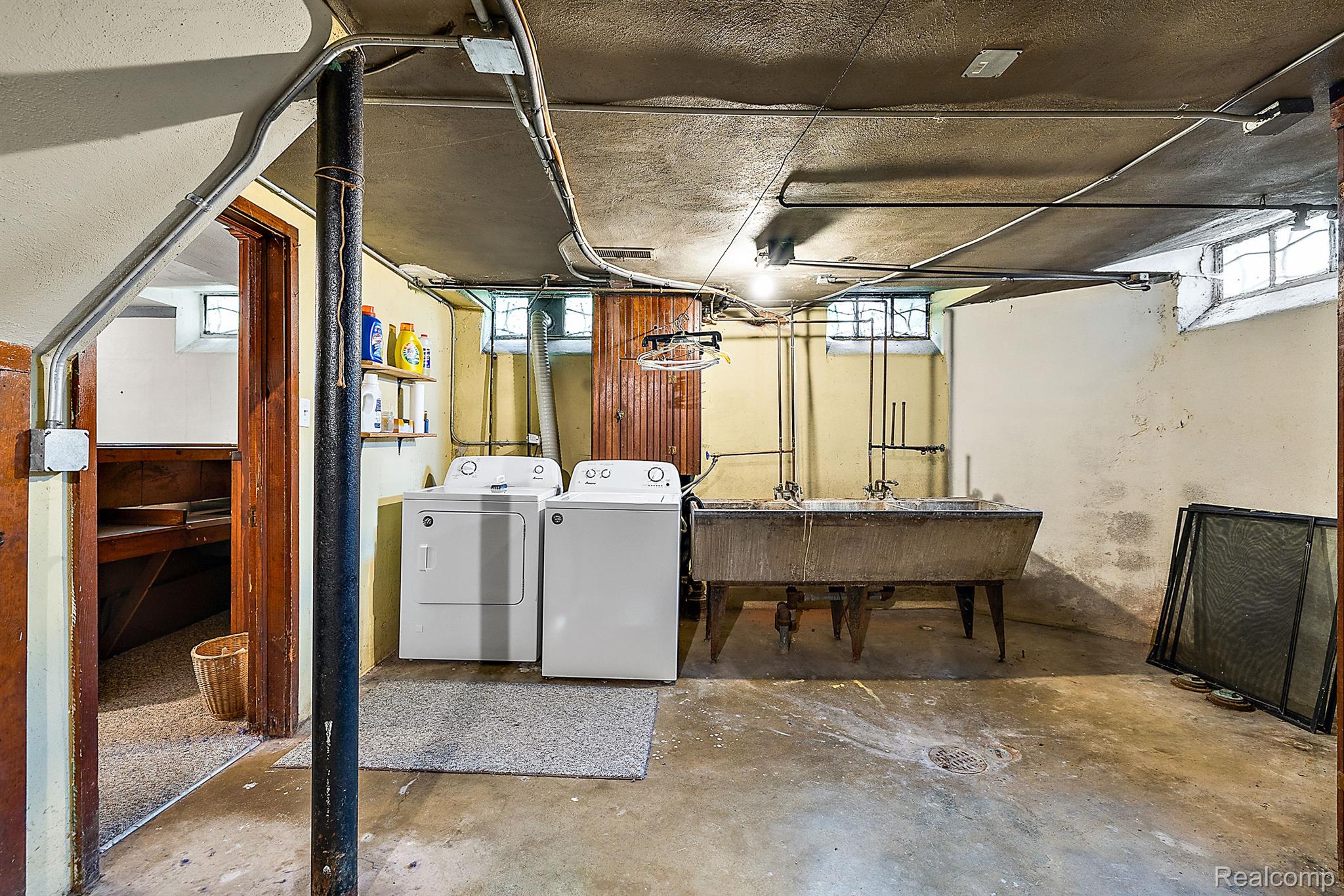 17354 Fairfield Street