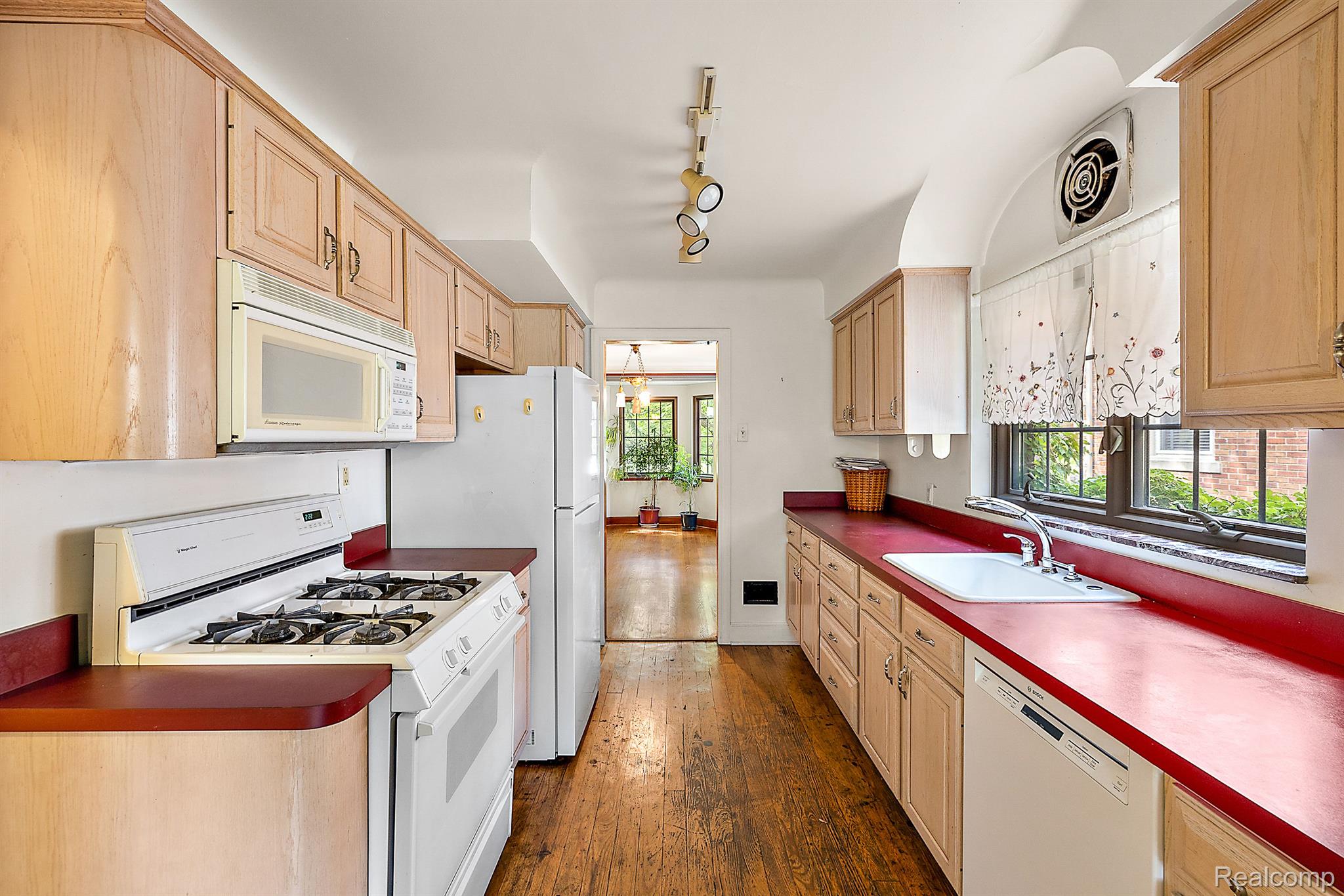 17354 Fairfield Street