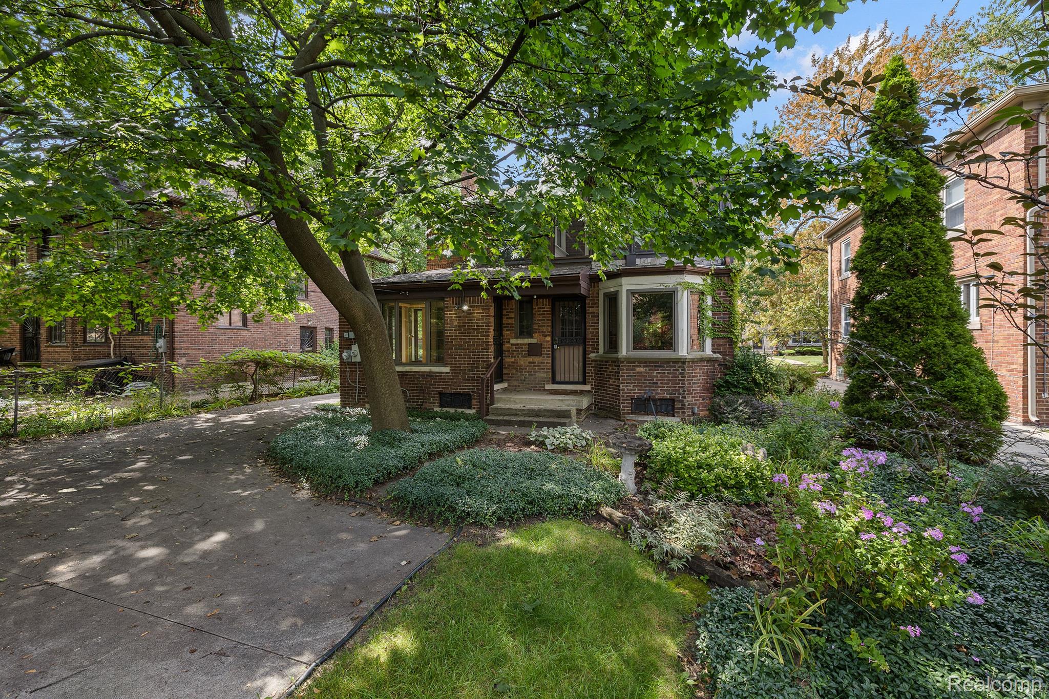 17354 Fairfield Street