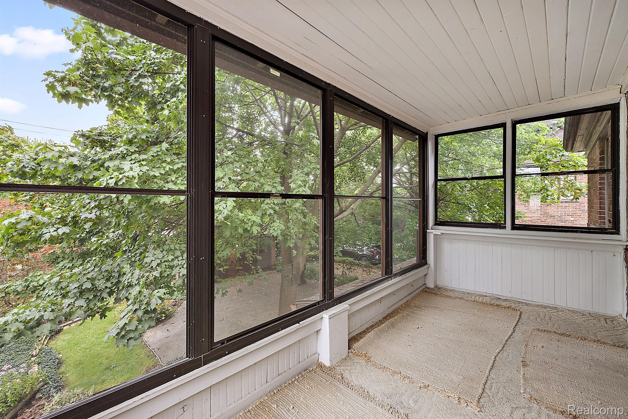 17354 Fairfield Street