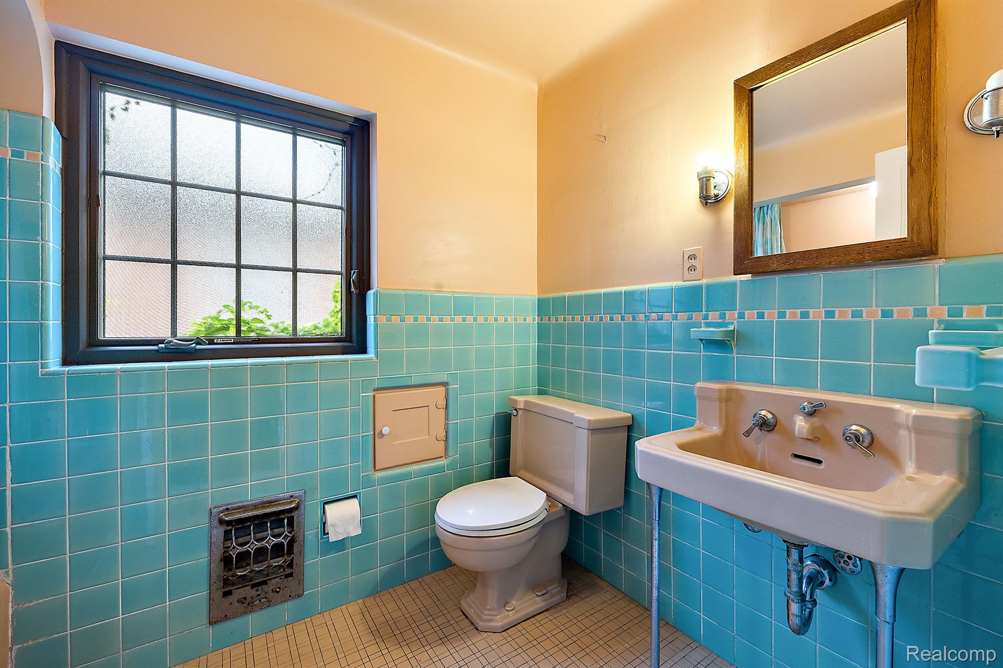 17354 Fairfield Street