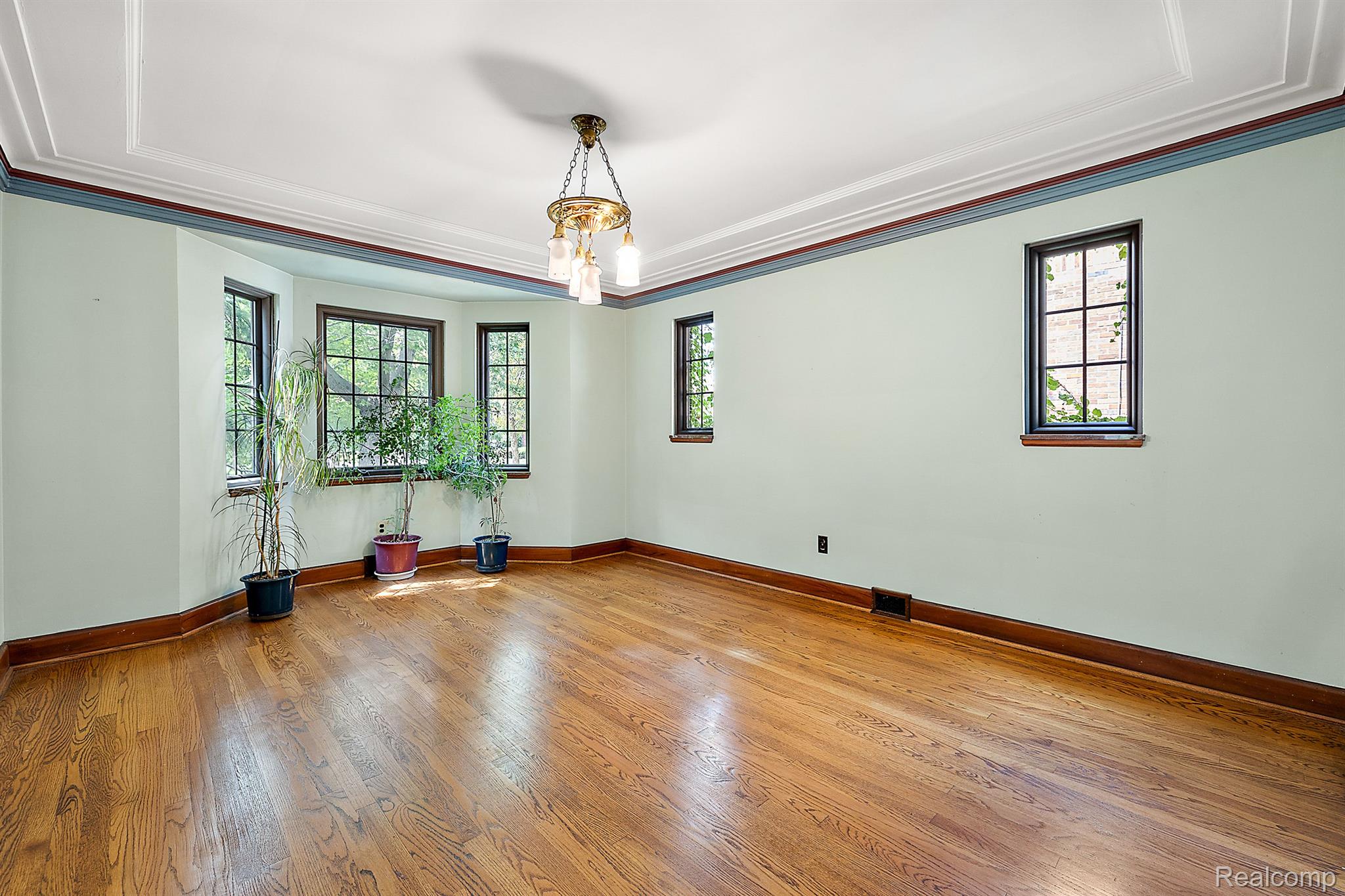 17354 Fairfield Street