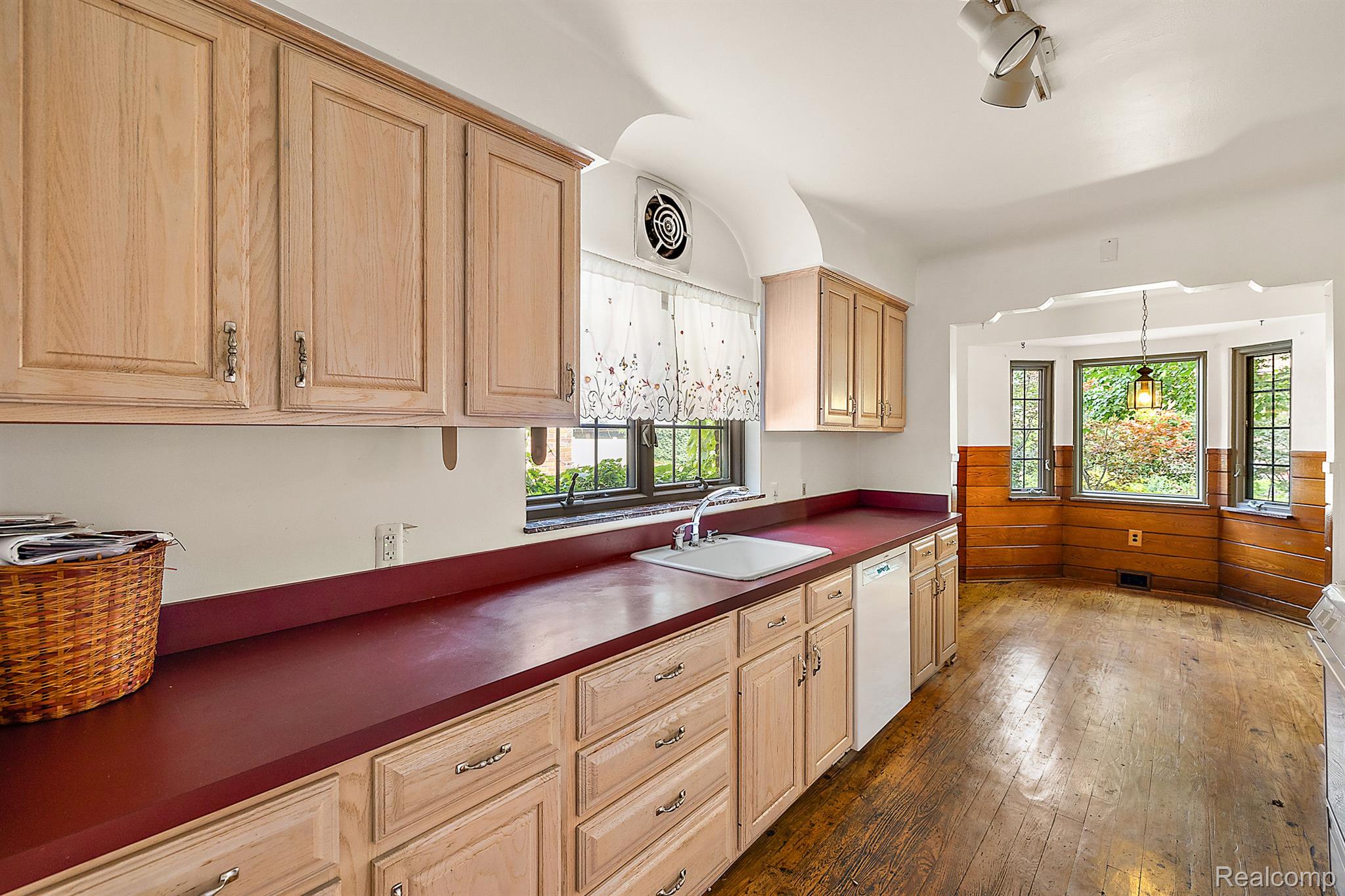 17354 Fairfield Street