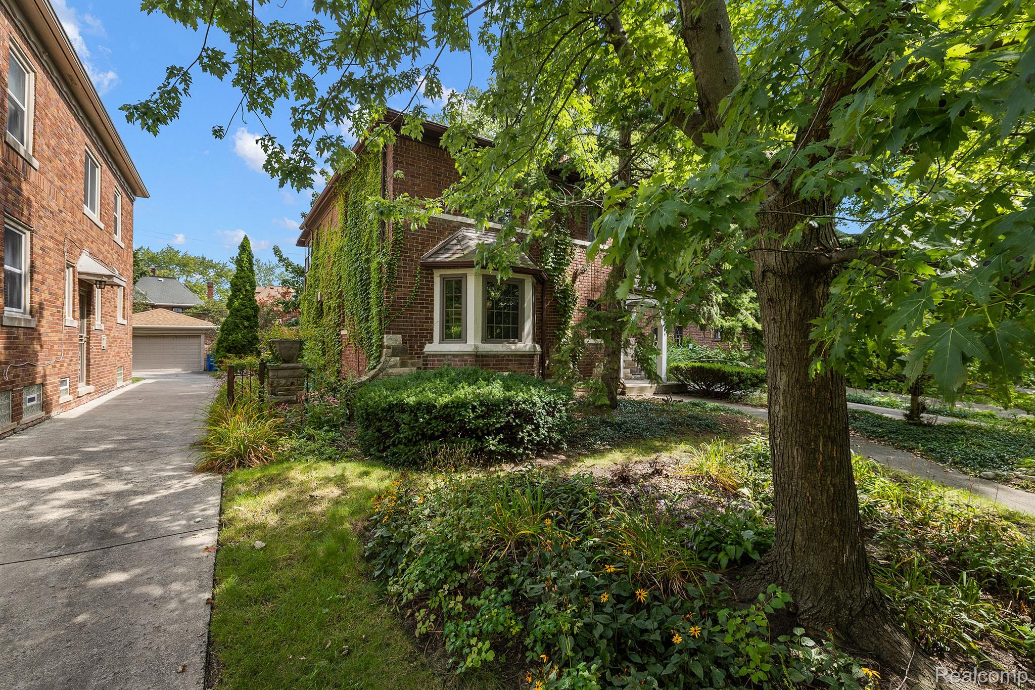 17354 Fairfield Street