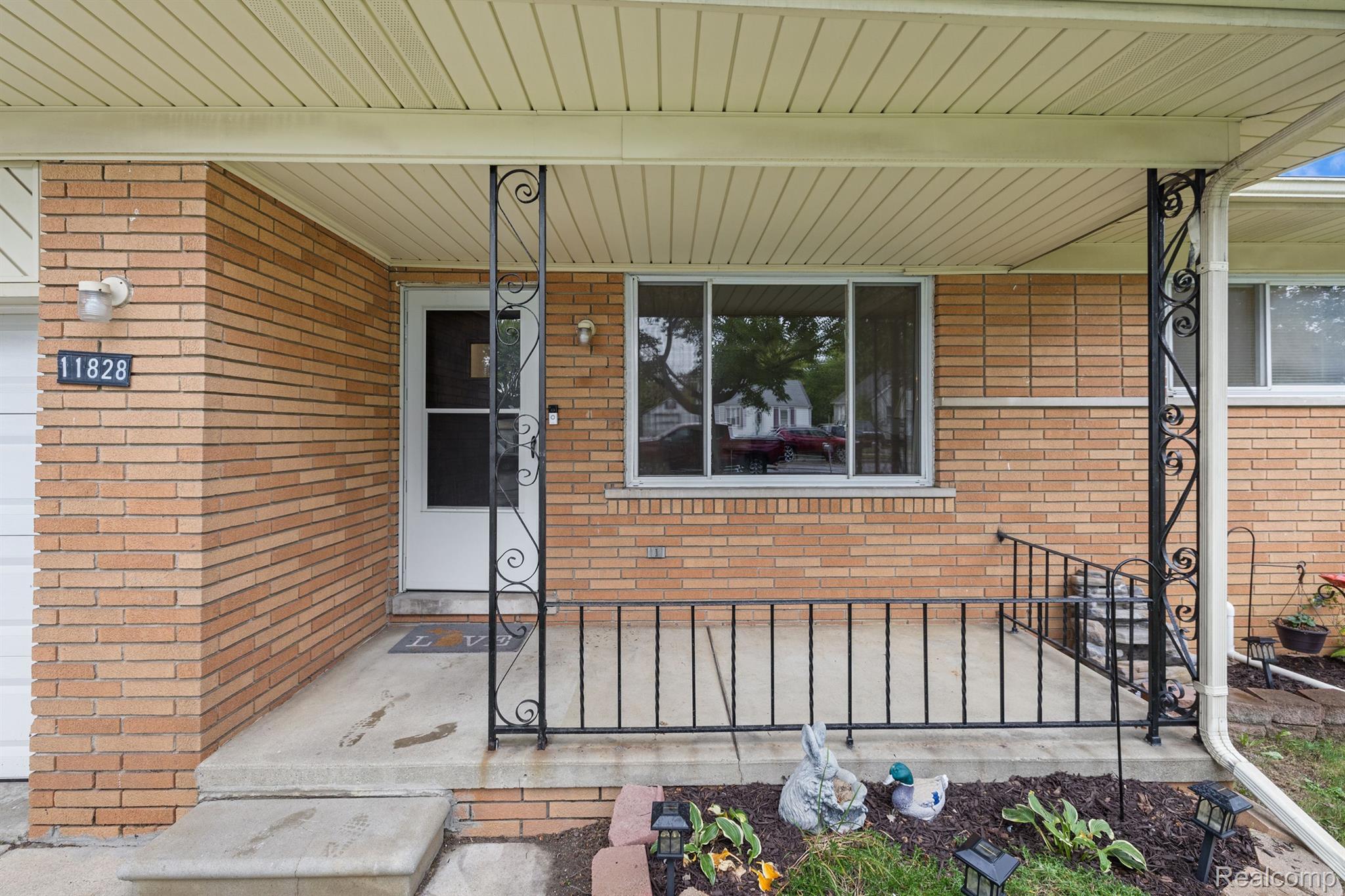 11828 Timken Avenue