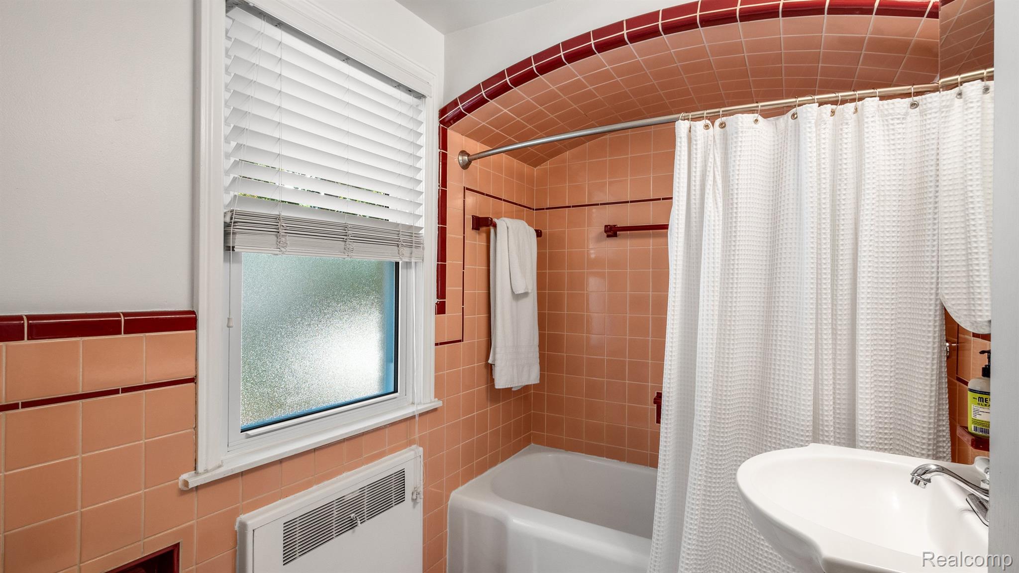 474 W CAMBOURNE Street