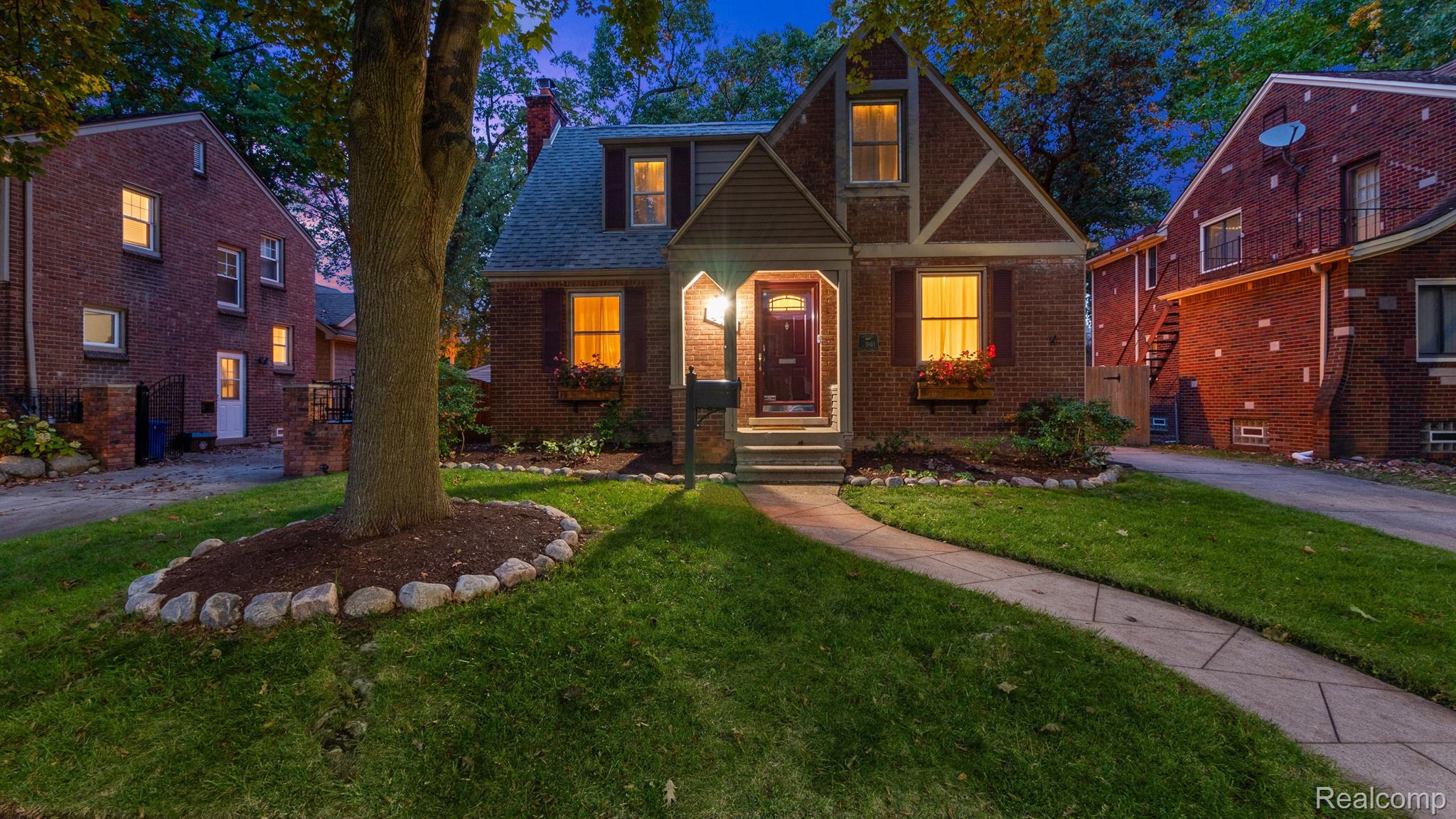 474 W CAMBOURNE Street