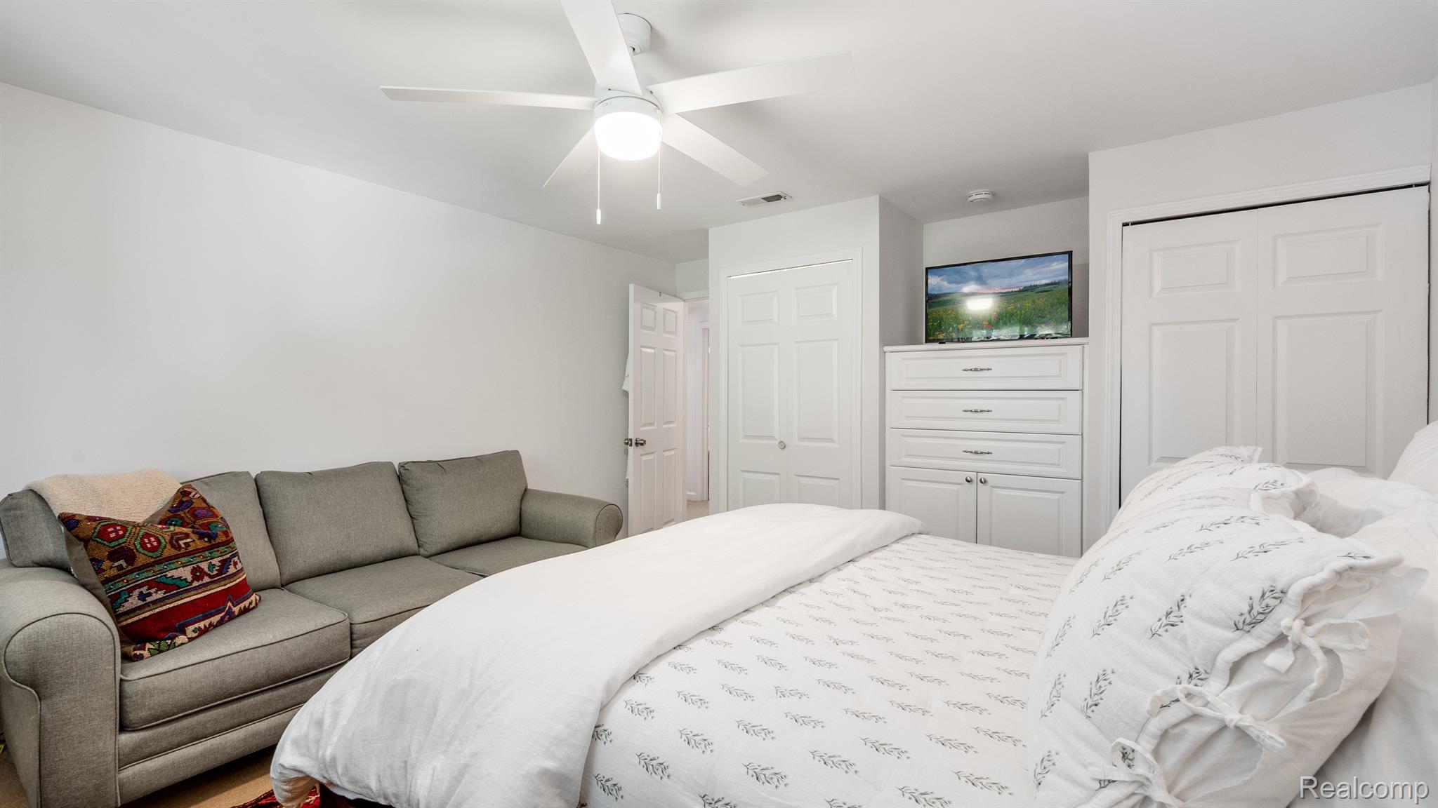 474 W CAMBOURNE Street