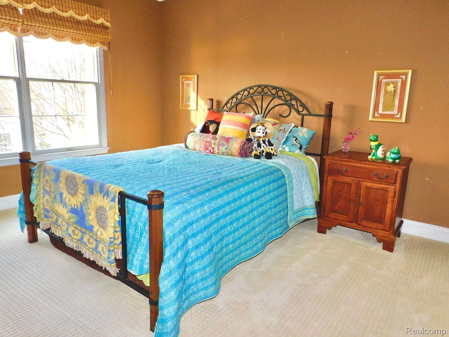 24907 REEDS POINTE Drive