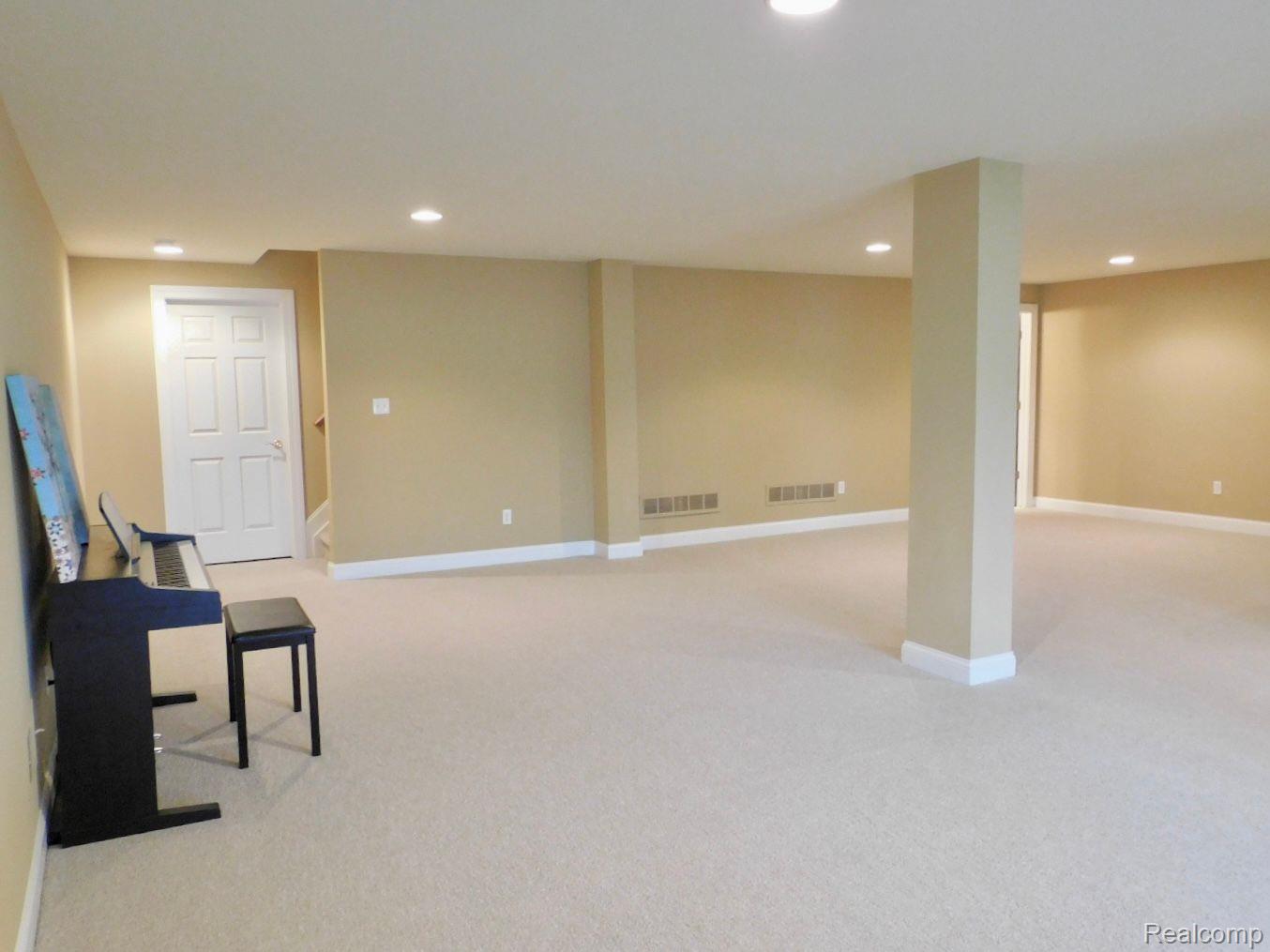 24907 REEDS POINTE Drive