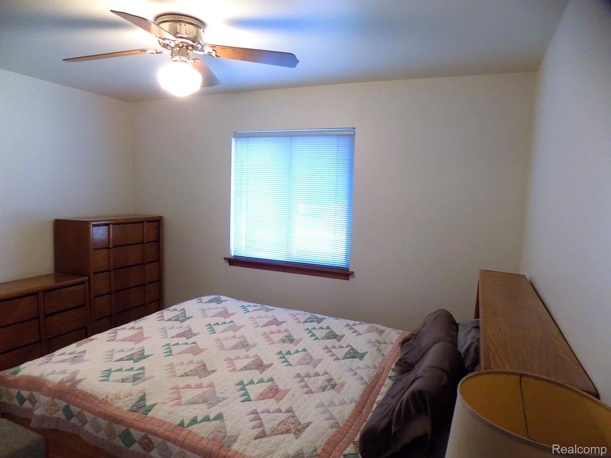 1635-1637 Fairview Avenue